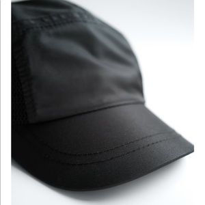 Zara Technical Mesh Cap